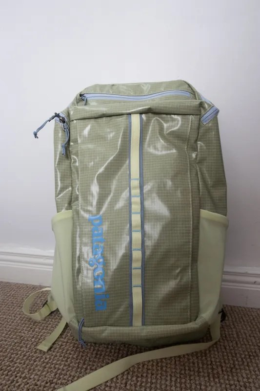 Patagonia Black Hole Pack 25L [InDepth 2023 Review!]